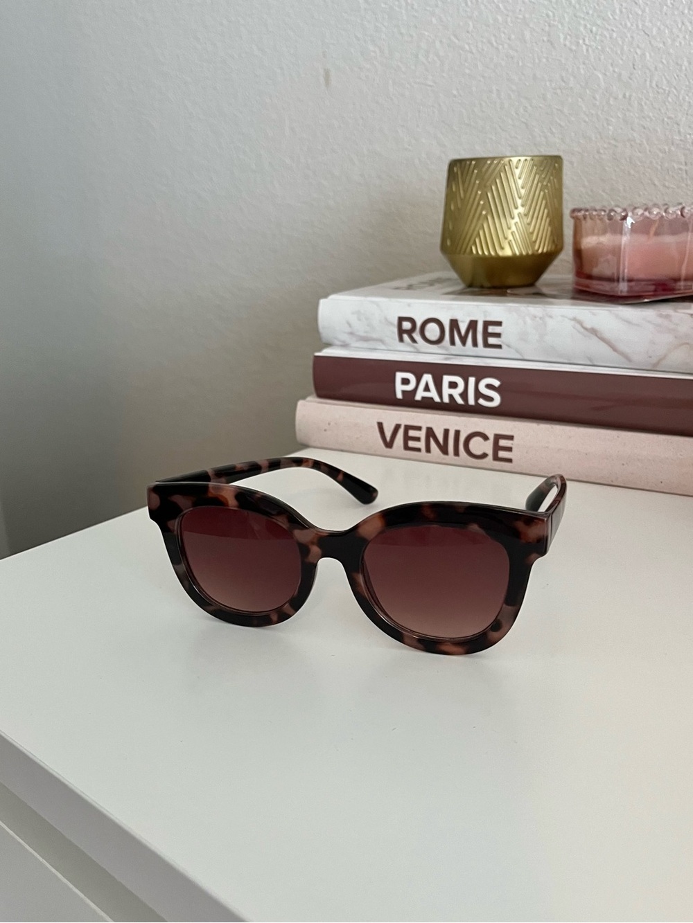 Boutique Brown sunglasses